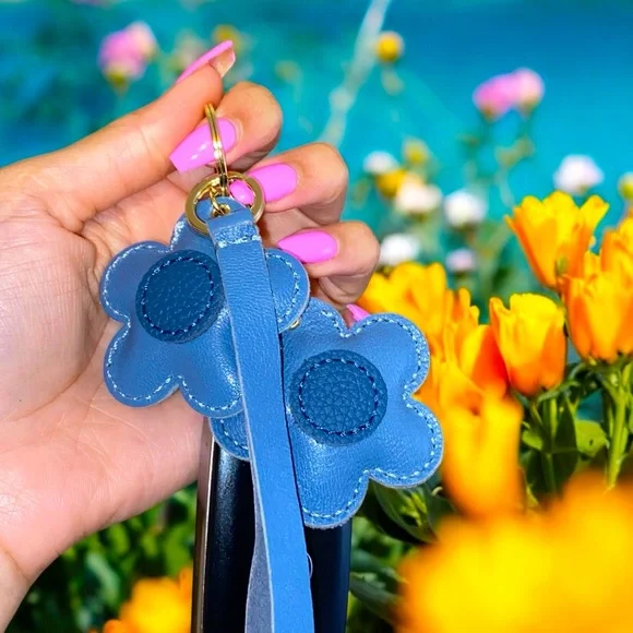 SET of 4 Floral Leather Bag Charms - Picture 9 of 11